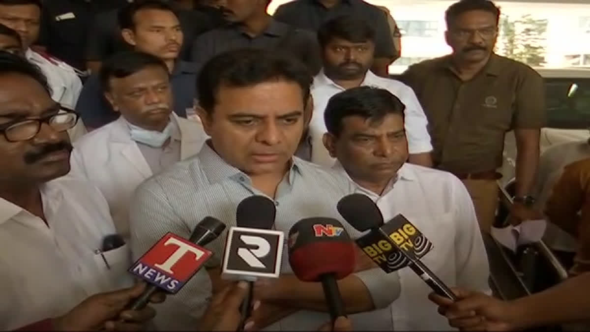 KTR Visited Chimalapadu Victims