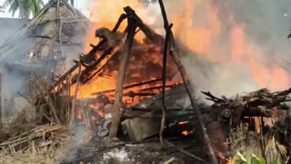 brs atmiya sammelanam  Fire Incident updates khammam  brs atmiya sammelanam khammam  ബിആര്‍എസ് സമ്മേളനത്തിനിടെ സ്‌ഫോടനം  തെലങ്കാനയില്‍ ബിആര്‍എസ് സമ്മേളനത്തിനിടെ സ്‌ഫോടനം  എല്‍പിജി സിലിണ്ടര്‍  തെലങ്കാന ഖമ്മം  ബിആർഎസിന്‍റെ ആത്മീയ സമ്മേളനം