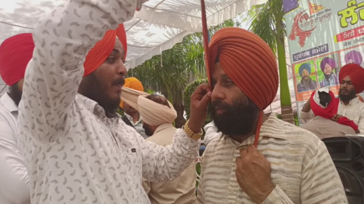 Langar of Dastaras was arranged at Takht Shri Damdama Sahib