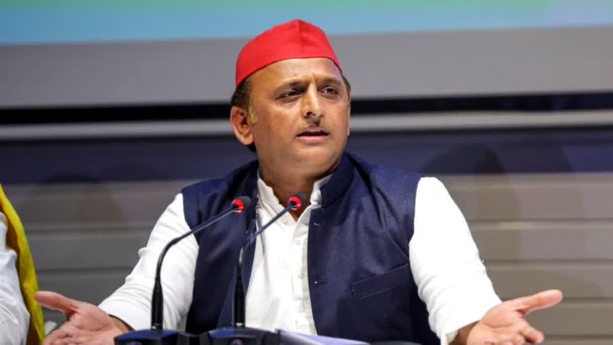 Akhilesh Yadav criticizes Yogi Adityanath  Yogi Adityanath on Police Encounters  Police Encounters  Akhilesh Yadav  Yogi Adityanath  Yogi government carrying out fake encounters  യുപിയില്‍ നടക്കുന്നത് വ്യാജ ഏറ്റുമുട്ടലുകള്‍  ഉദ്യേശം ജനങ്ങളുടെ ശ്രദ്ധ തിരിക്കല്‍  യോഗി സര്‍ക്കാരിനെതിരെ അഖിലേഷ് യാദവ്  സമാജ്‌വാദി പാര്‍ട്ടി നേതാവ്  സമാജ്‌വാദി  അഖിലേഷ്  ബാബാ സാഹേബ് അംബേദ്‌കറുടെ 132 ജന്മവാര്‍ഷികം  ബാബാ സാഹേബ്