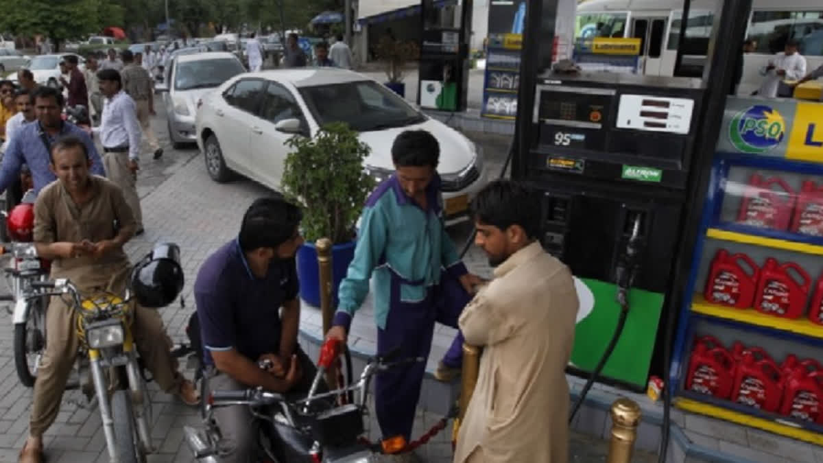 Pakistan Crisis: It will be difficult to drive in Pakistan now! There may be an increase in petrol-diesel prices