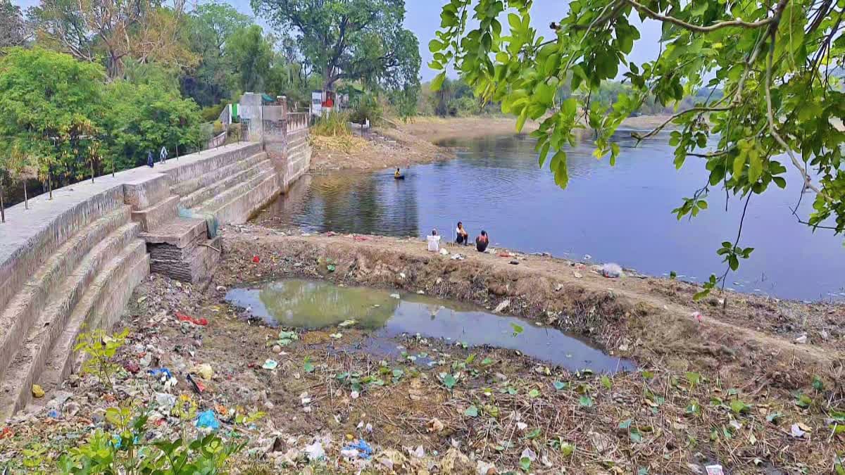 Wadali Lake Emptied