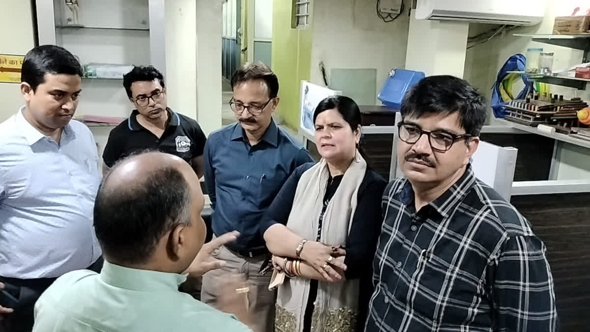 DC Vijaya Jadhav inspected Kasturba Gandhi Balika Vidyalaya