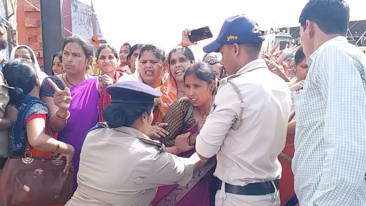 asha workers protest in gwalior