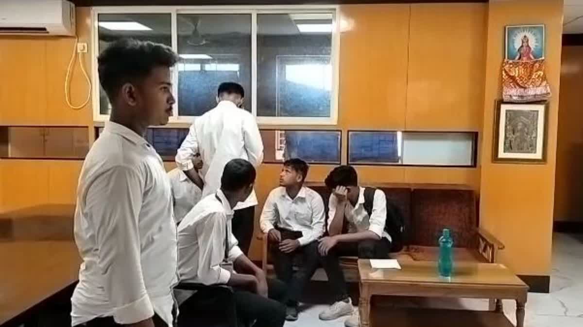 outsiders attacked on students  at maharshi college bhubaneswar