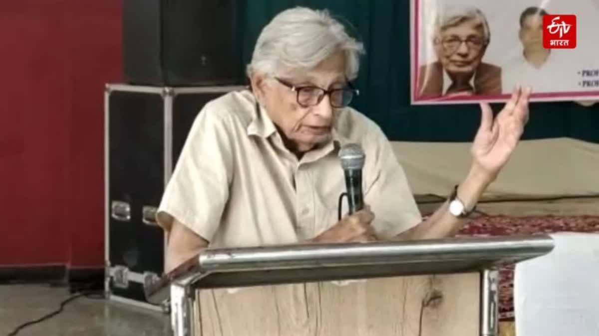 irfan habib on ncert syllabus