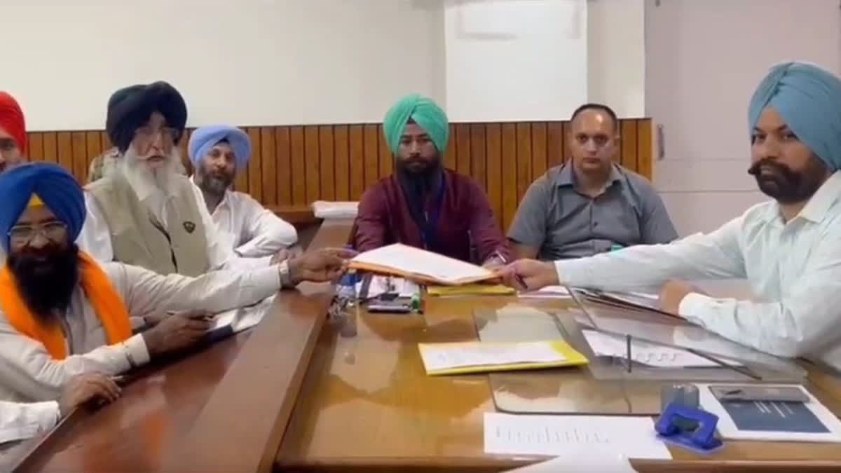 candidate Gurjant Singh files his nomination at Jalandhar