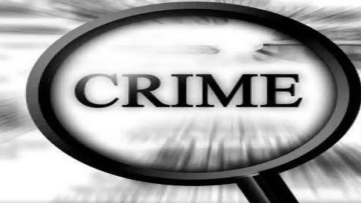 Ahmedabad Crime : ઉર્જાવિભાગના સ્ક્રેપનું ટેન્ડર અપાવવાની લાલચે વેપારીને 6 કરોડમાં નવડાવ્યો, નાણાં પરત માંગતા રિવોલ્વર તાકી