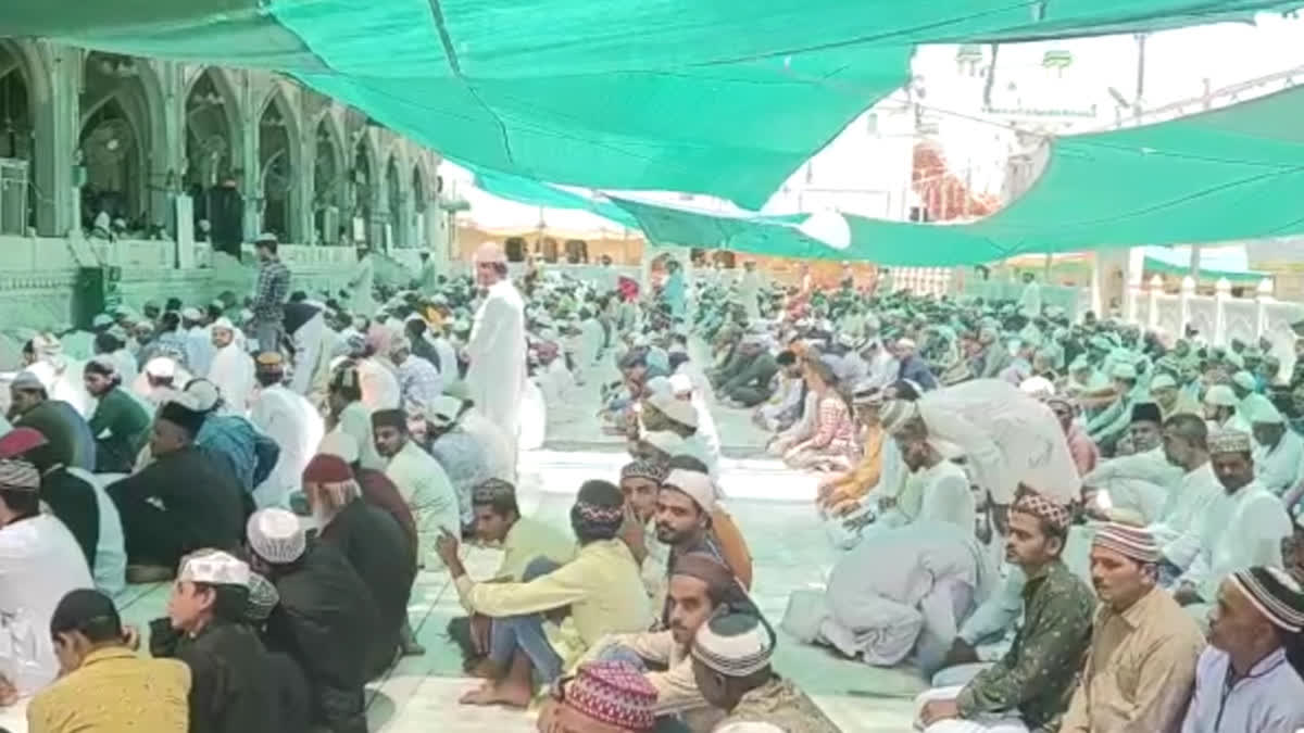 Garib Nawaz Jannati darwaja open on Eid Ul Fitr