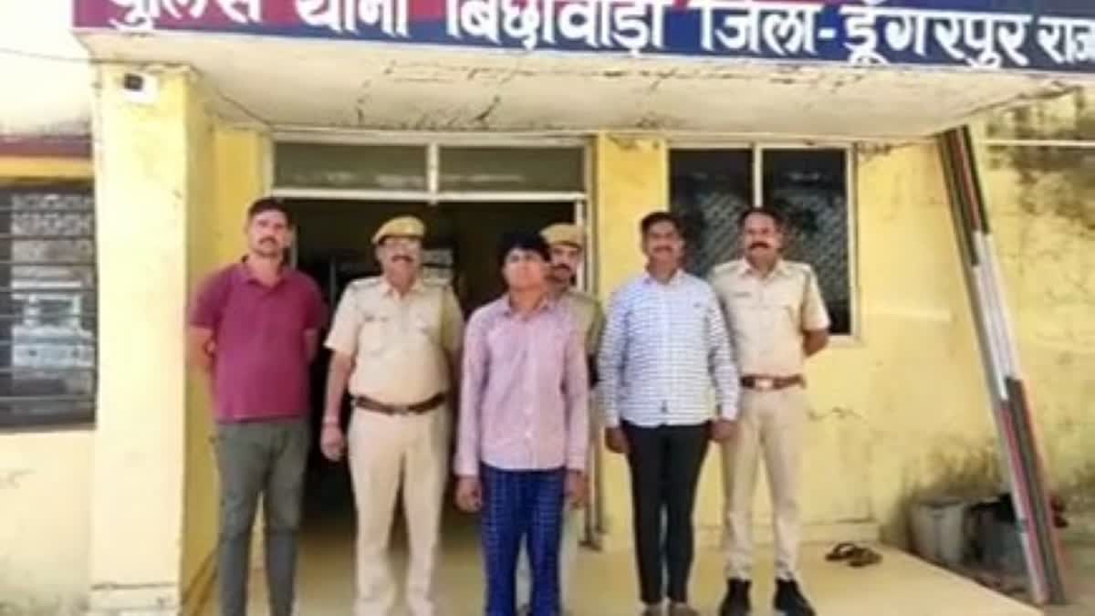 Dungarpur police seized pickup,  police seized pickup full of illegal liquor