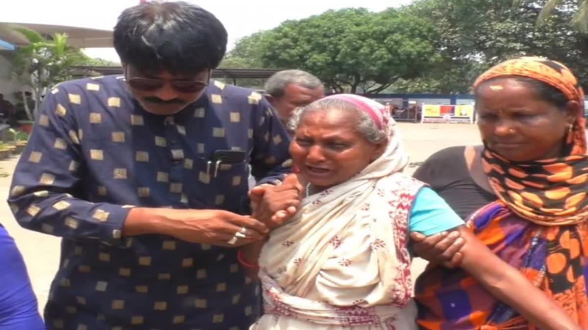 old woman rescued from roadside