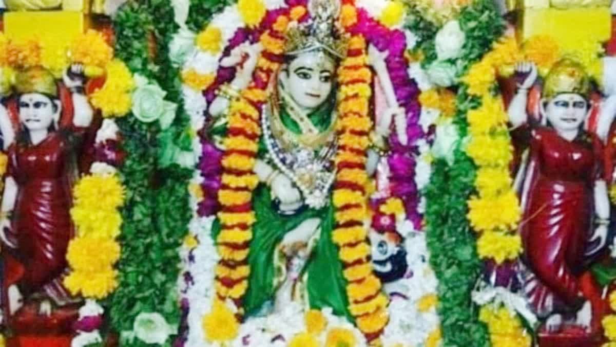 Datia Maa Pitambara Appearance festival