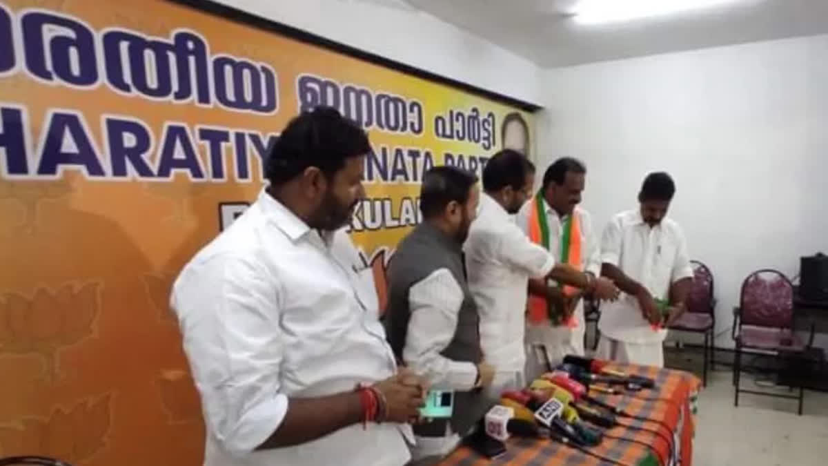 Thomas joins BJP in kerala:  Kerala Congress leader Victor T Thomas joins BJP