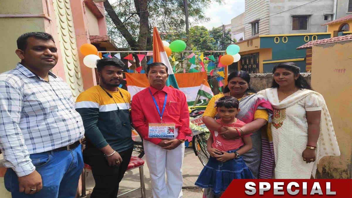 Cycle Yatra by Ghugni Seller ETV Bharat