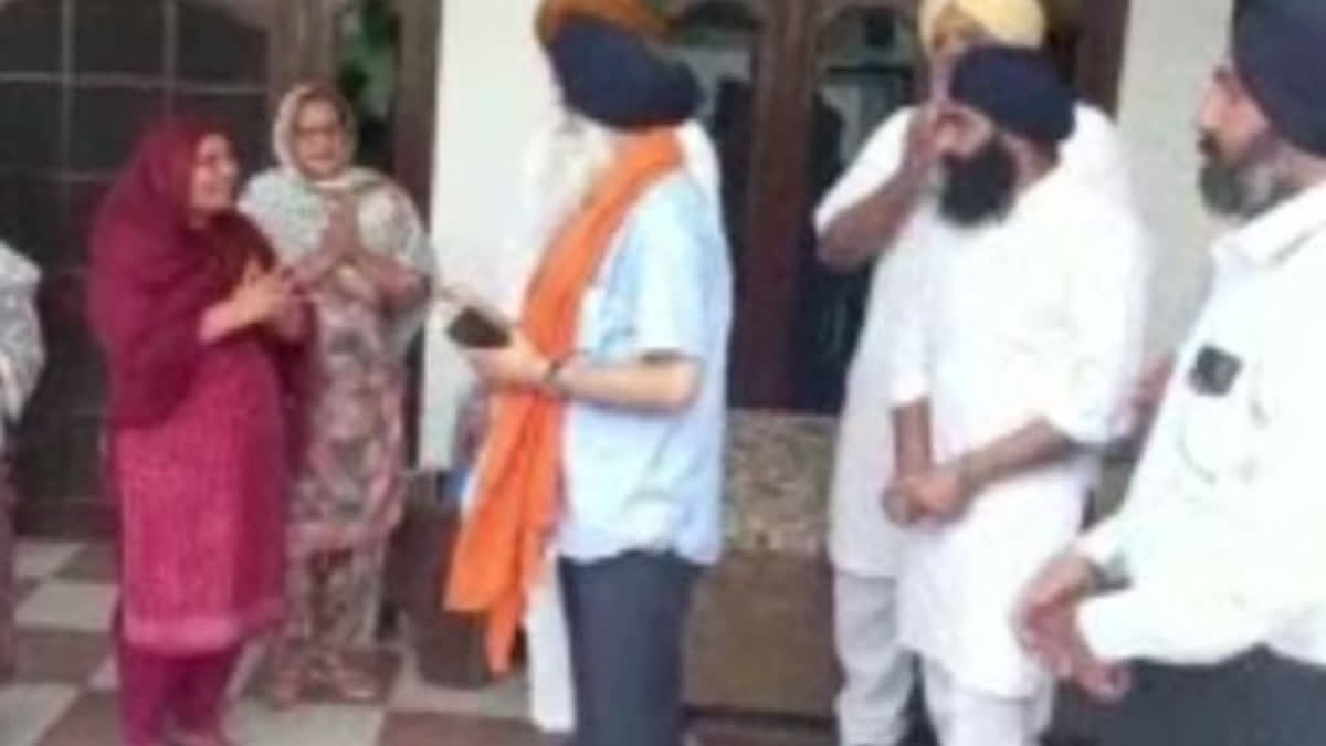SGPC team visits Amritpal's family members, assures his release