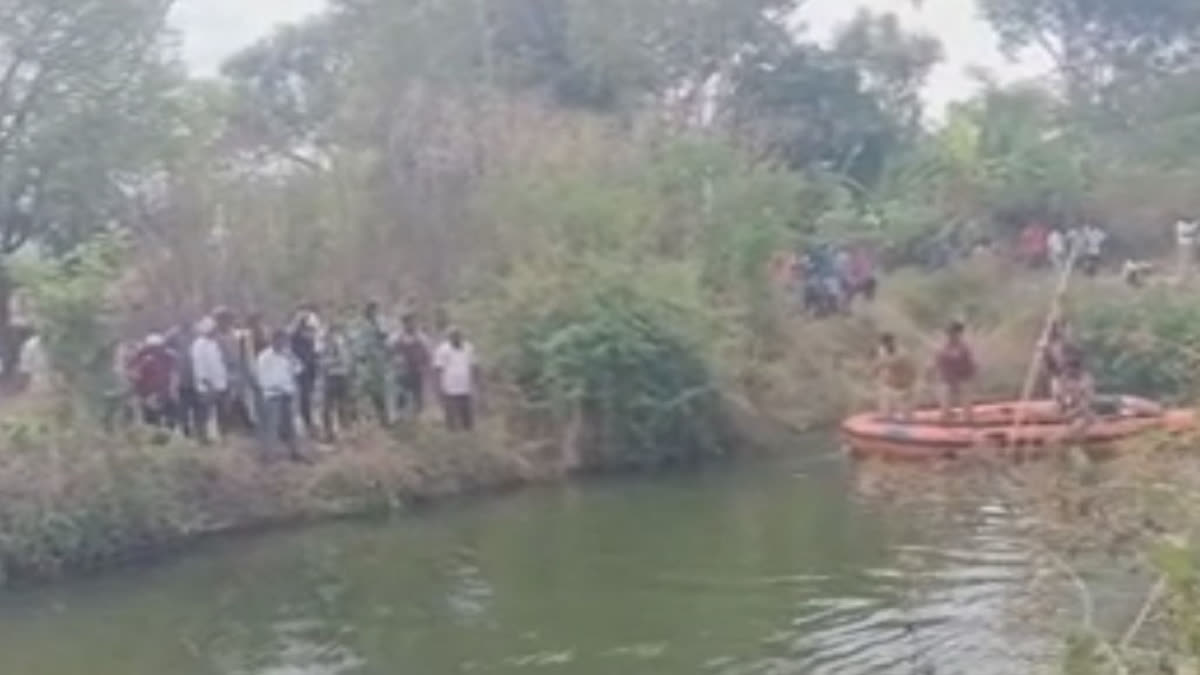 The rescue team searching for bodies in a canal in Mandya, Karnataka