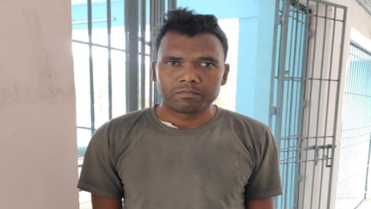 http://10.10.50.75//jharkhand/25-April-2023/jh-wes-01-beheaded-in-a-dispute-during-field-plowing-court-sentenced-to-life-imprisonment-image-jh10021_25042023185840_2504f_1682429320_886.jpg