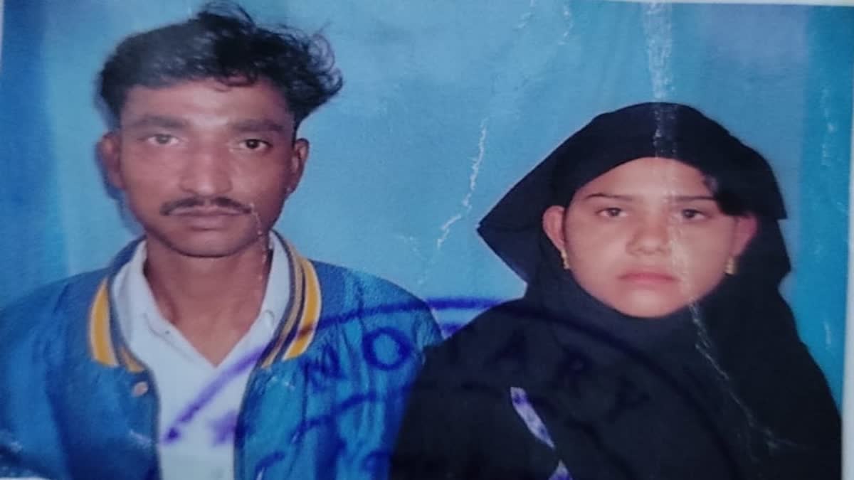 Husband wife Dead bodies found in gwalior