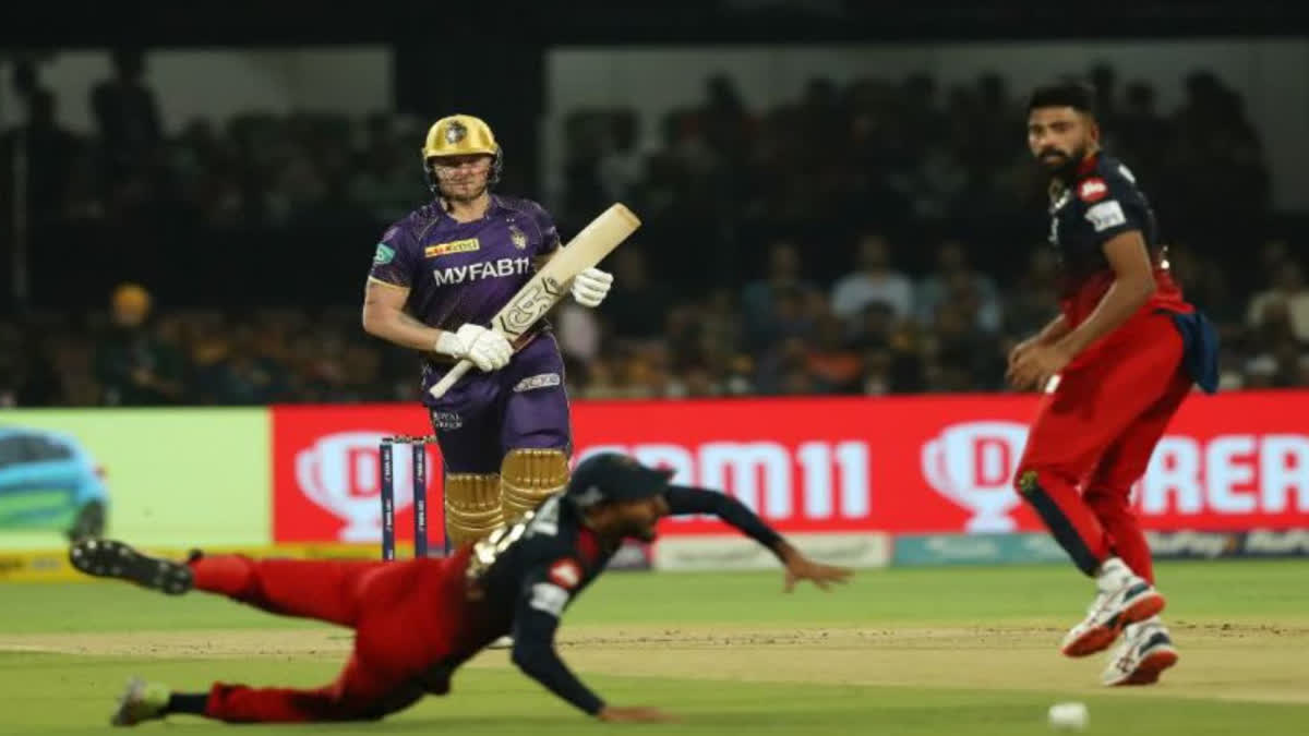 RCB VS KKR IPL 2023 LIVE MATCH UPDAET PALYING IN CHINA SWAMI STADIUM