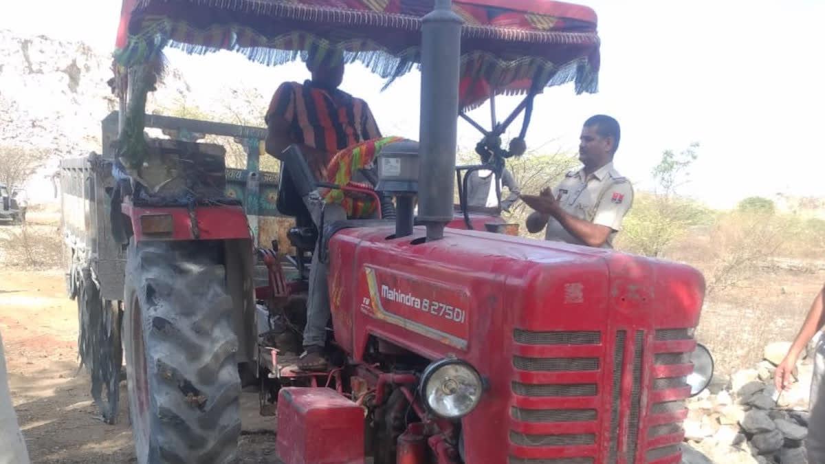 2 year old crushed by tractor in Banswara