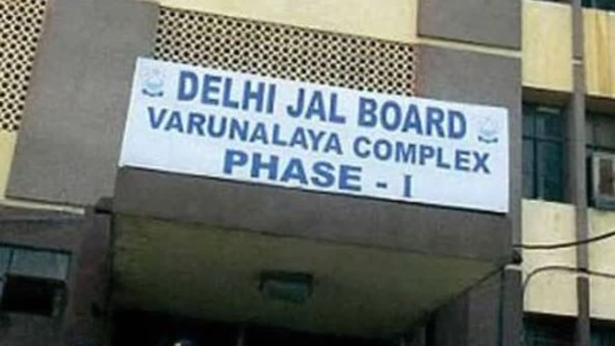 Notice to IAS for 'demolishing' Delhi Jal Board monument