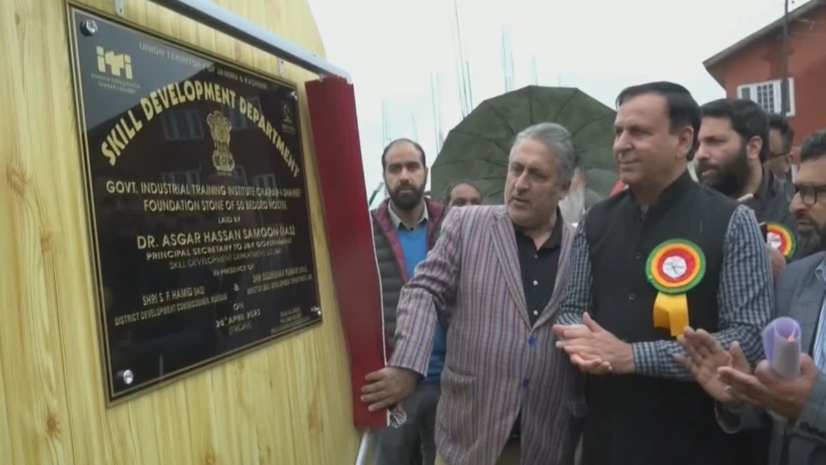 dr-samoon-lays-foundation-stone-of-workshop-block-and-50-bedded-hostel-at-iti-charar-e-sharief