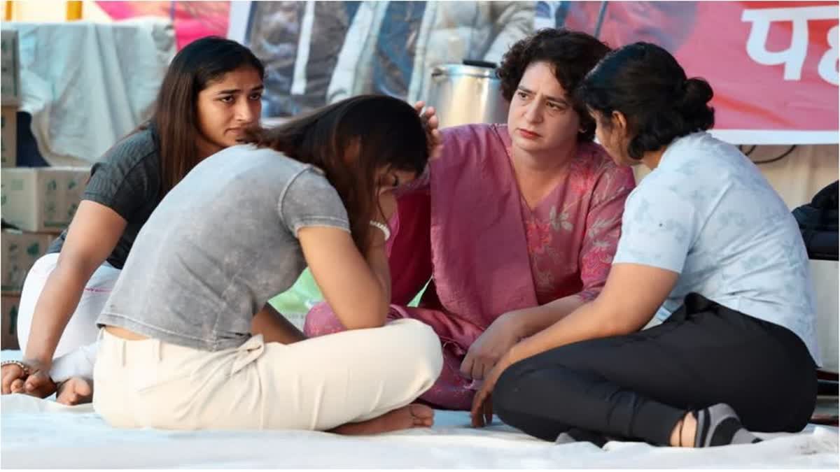 No hope from PM, Priyanka Gandhi after meeting protesting wrestlers