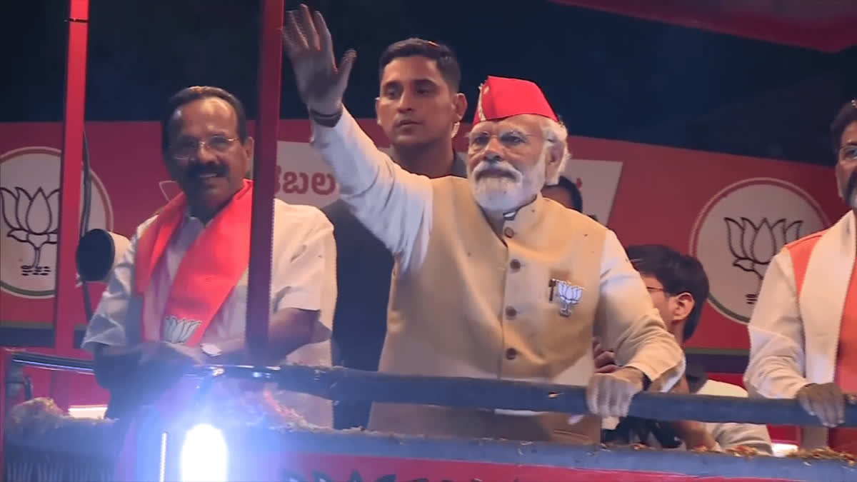 PM Modi takes out mega roadshow in Bengaluru