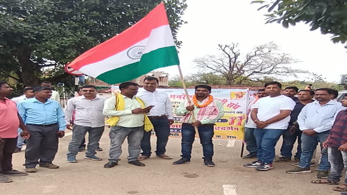 mnrega workers foot march