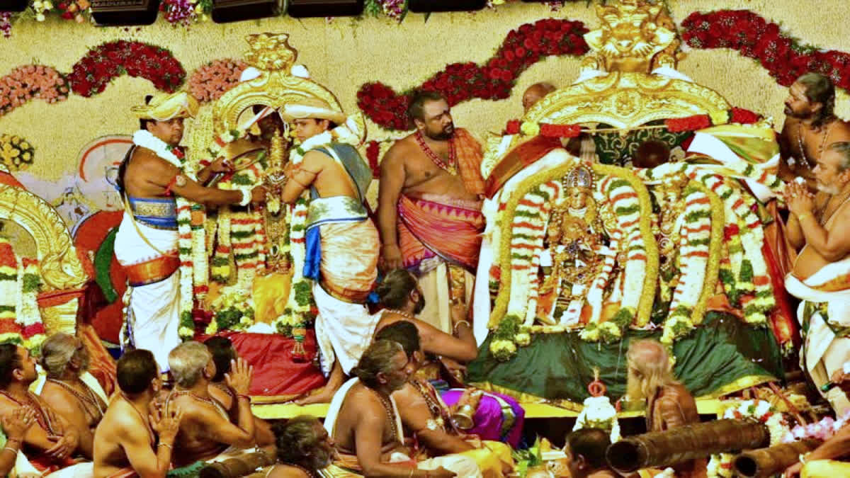 Thousands of devotees visited Madurai Meenakshi Amman Temple Thirukalyana Vaibhavam