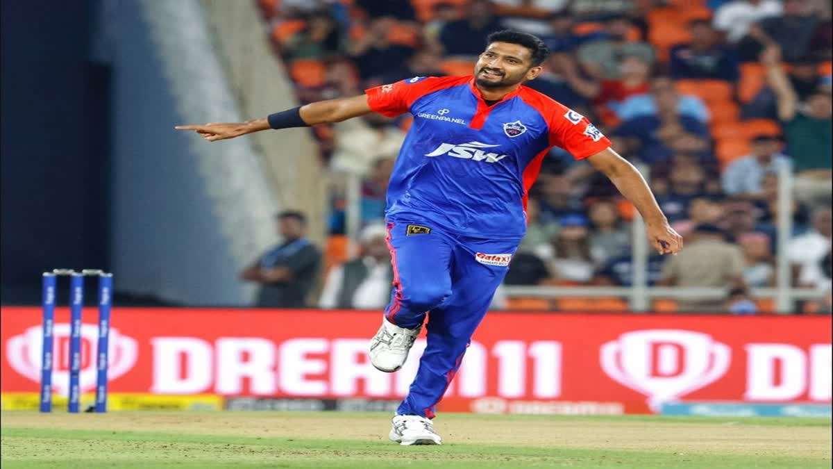 delhi beat gujarat titans by five runs, aman khan and khaleel ahmed played well