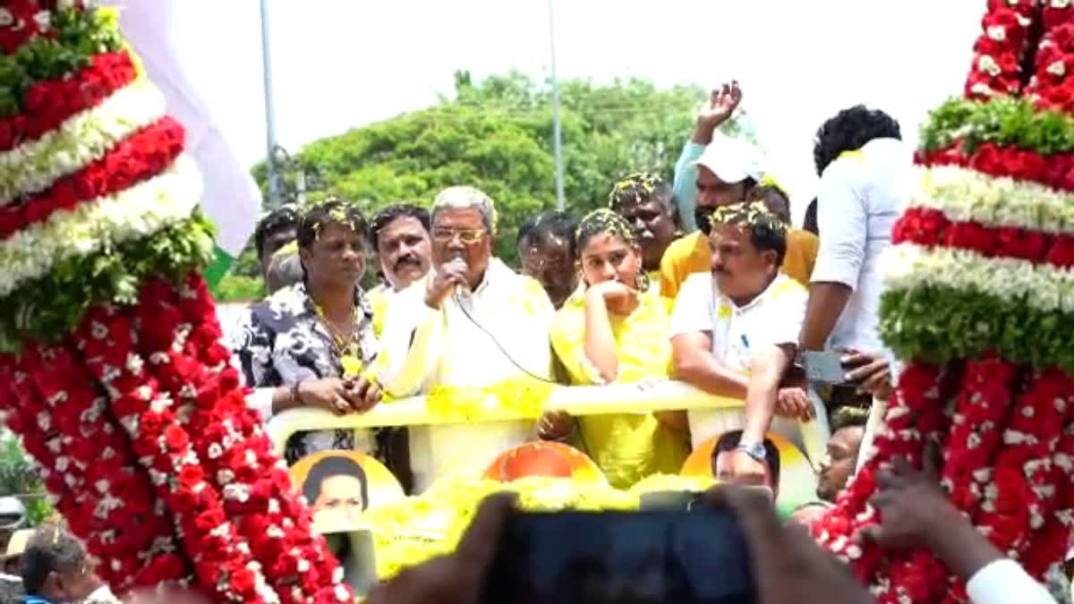 siddaramaiah-campaigned-with-celebrities-in-varuna