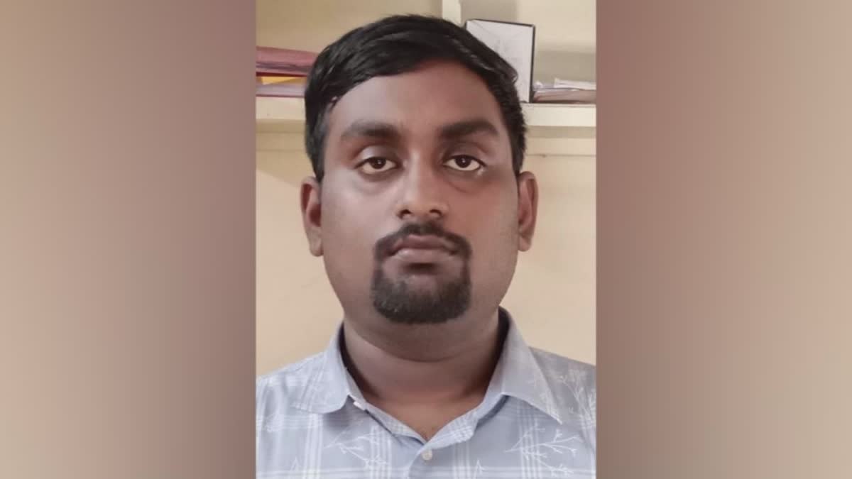 mbbs seat fraud case one arrested  mbbs seat fraud case one arrested pathanamthitta  fraud case  fraud case in pathanamthitta  financial fraud case  എംബിബിഎസ് സീറ്റ് വാഗ്‌ദാനം  എംബിബിഎസ് സീറ്റ് വാഗ്‌ദാനം ചെയ്‌ത് തട്ടിപ്പ്  എംബിബിഎസ് സീറ്റ് തട്ടിപ്പ്  പത്തനംതിട്ട തട്ടിപ്പ് കേസ്  സാമ്പത്തിക തട്ടിപ്പ് കേസ്  പണം തട്ടിയെടുത്തു  പത്തനംതിട്ട വാർത്തകൾ  അടൂർ