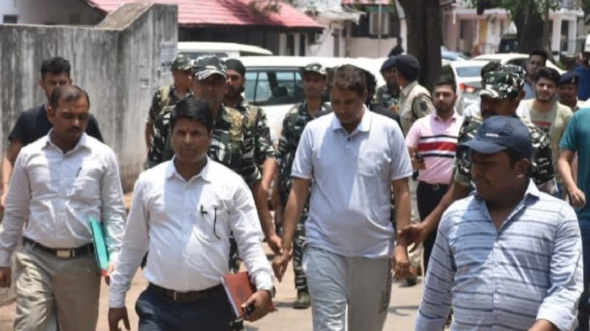 ED arrested Anwar Dhebar in Raipur