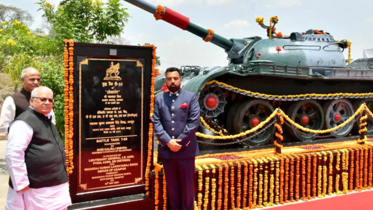 Governor unveiled Tank T55 in Udaipur