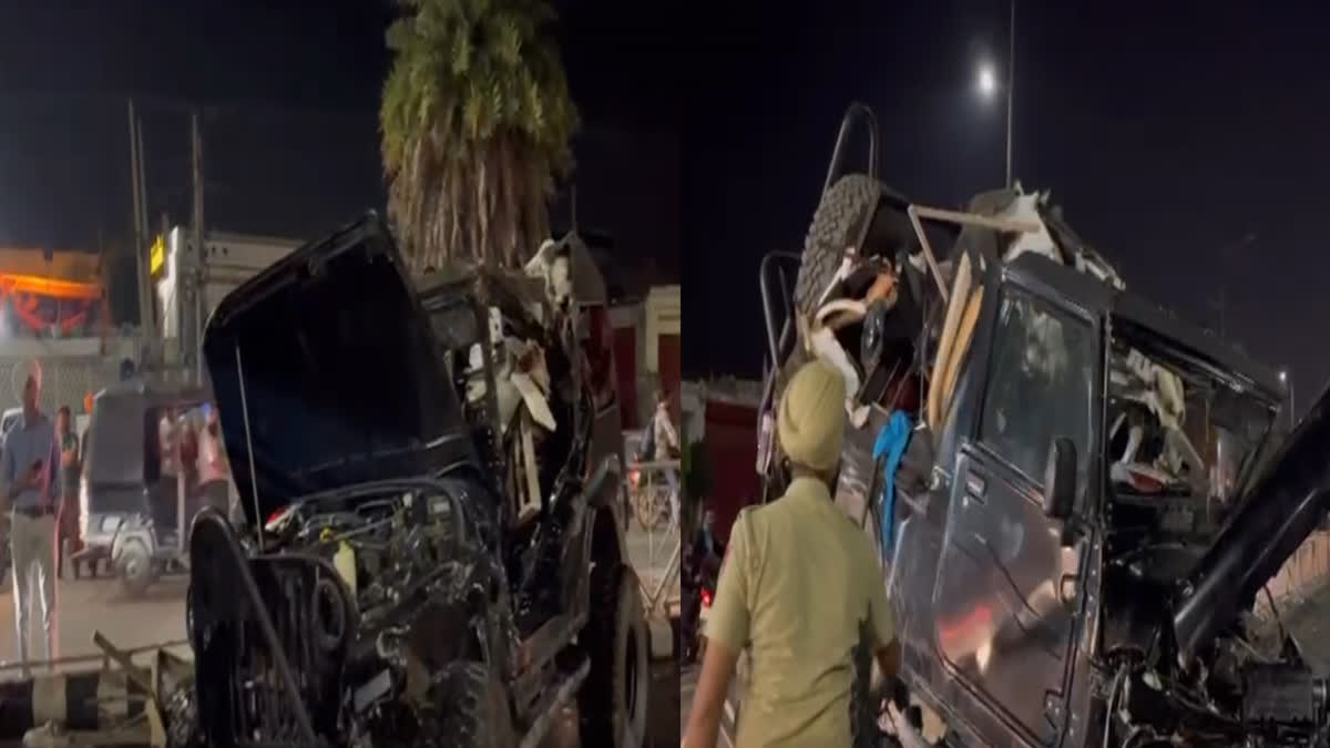 Terrible accident on Amritsar's GT Road, Thar projectile collided with divider, 4 youth seriously injured