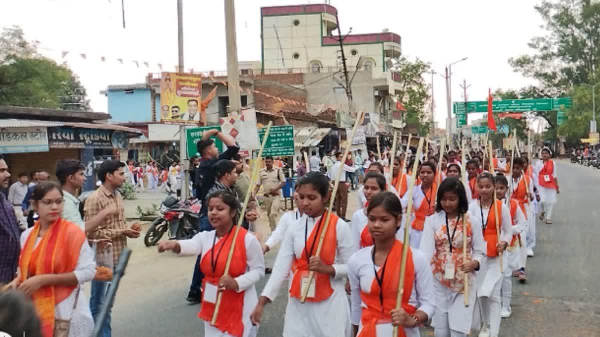Path movement of Durga Vahini in Ramanujganj