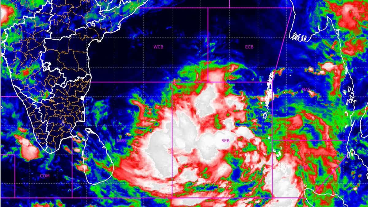 Rain will intensify in Kerala  ന്യൂനമര്‍ദ്ദം ശക്തിപ്രാപിക്കുന്നു  സംസ്ഥാനത്ത് മഴ ശക്തിപ്പെടും  Low pressure strengthens  weather update  കാലാവസ്ഥ റിപ്പോർട്ട്  മോക്ക ചുഴലിക്കാറ്റ്