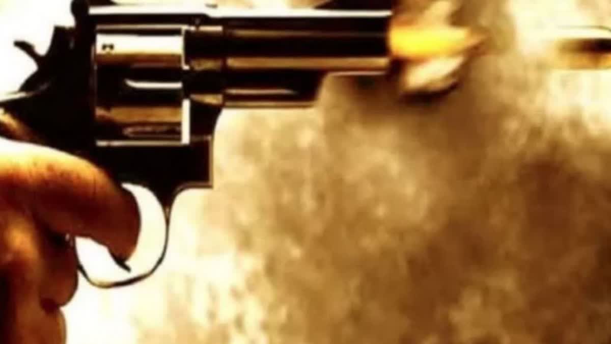 Man shot dead for opposing snatching