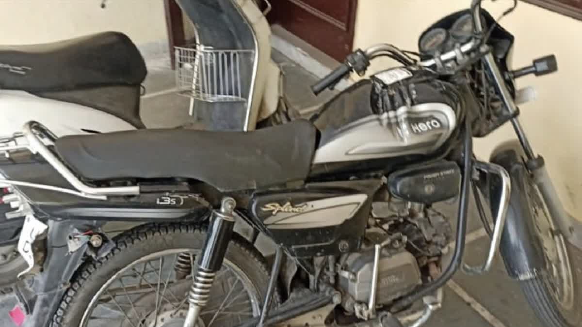 Youth vandalized Bike in Roorkee