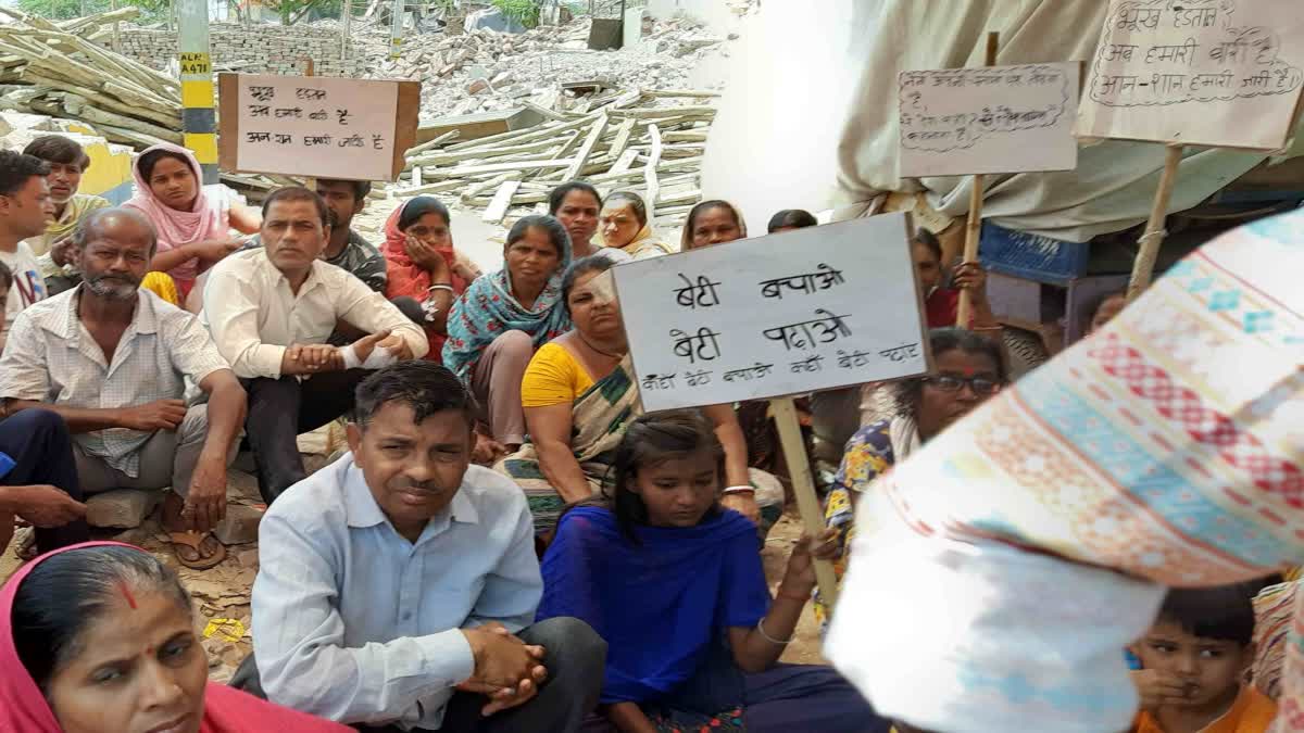 action against encroachment in Tughlakabad