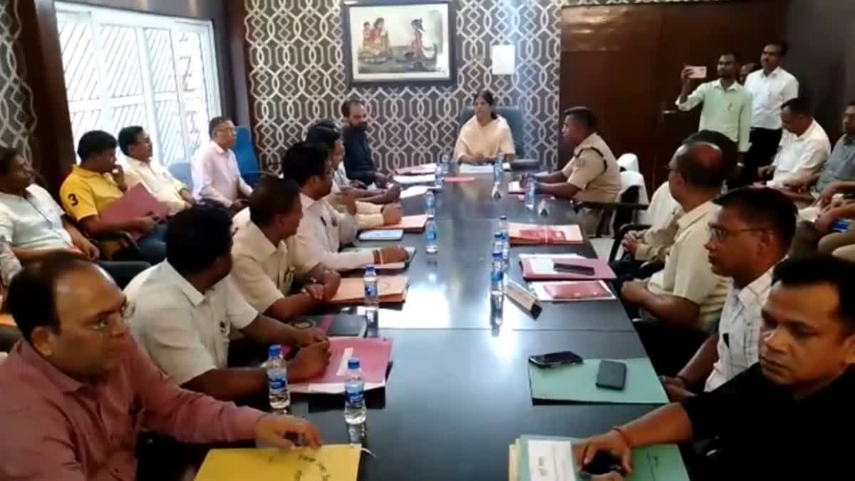 Jharkhand Vidhan Sabha Library Development Committee reviewed schemes in Lohardaga