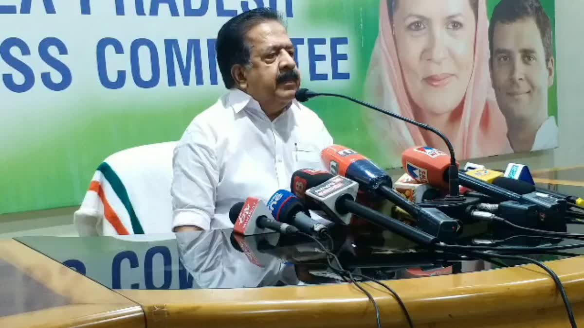 Ramesh chennithala criticized Kerala Govt  പൊലീസിന് ലാത്തിക്കായി ഓടേണ്ട സാഹചര്യം  ഡോക്‌ടറുടെ ദുരവസ്ഥയ്‌ക്ക് കാരണം സര്‍ക്കാര്‍ അനാസ്ഥ  രമേശ്‌ ചെന്നിത്തല  മുന്‍ പ്രതിപക്ഷ നേതാവ് രമേശ്‌ ചെന്നിത്തല  kerala news updates  latest news in kerala  ഡോക്‌ടര്‍ വന്ദന ദാസിന്‍റെ കൊലപാതകം  Ramesh chennithala  രമേശ് ചെന്നിത്തല  മുന്‍ പ്രതിപക്ഷ നേതാവ് രമേശ് ചെന്നിത്തല  കൊട്ടാരക്കര താലൂക്ക് ആശുപത്രി