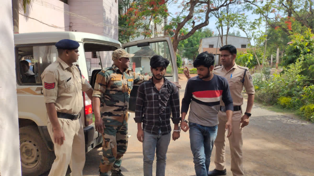 Jagdalpur jewelry shop robbers arrested from UP
