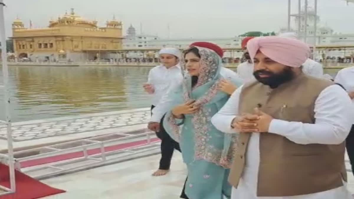 Harjot Singh Bains paid obeisance at golden temple