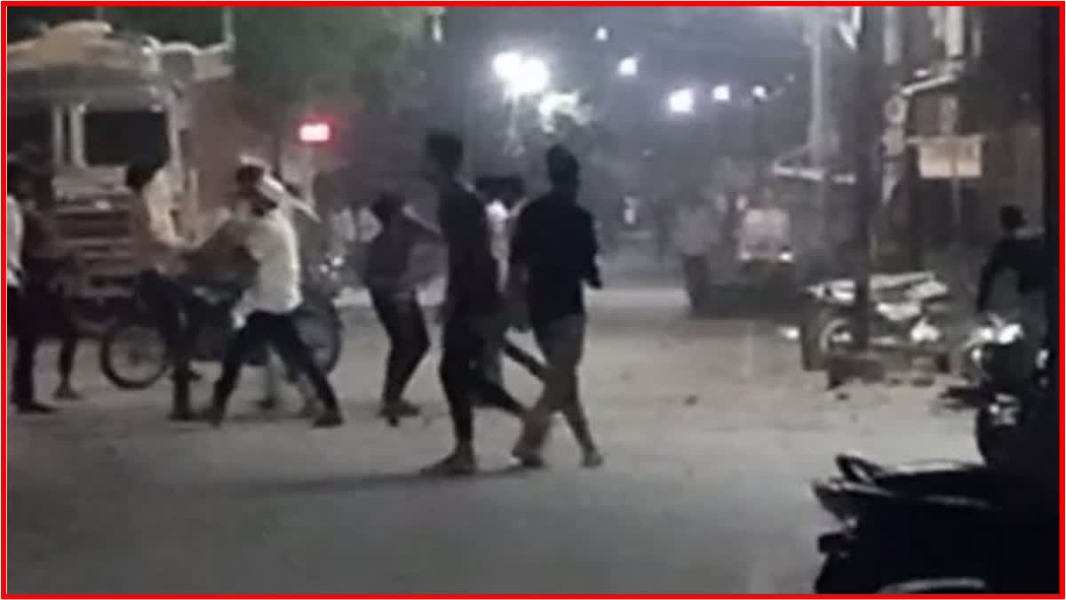 MH Violent clash: અકોલામાં બે જૂથ વચ્ચે અથડામણ, એકનું મોત, શહેરના કેટલાક ભાગોમાં કલમ 144 લાગુ