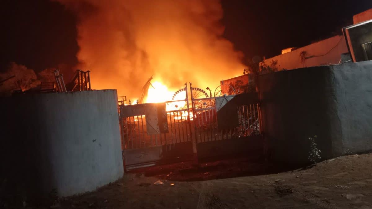 Fire breaks out in tent house godown in Jaipur