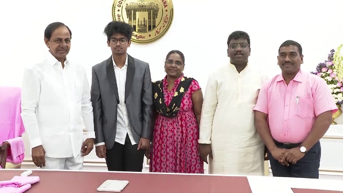 CM KCR Congratulated Chess Player Praneeth