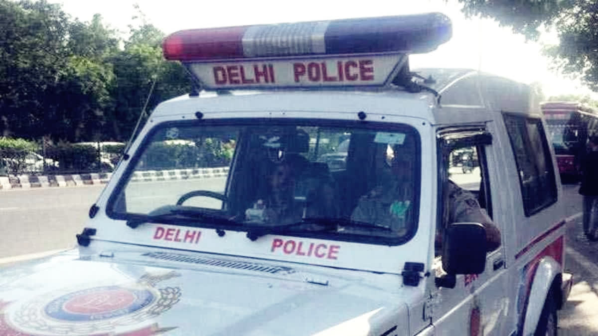 Delhi metro employee kills wife, daughter; then dies by suicide