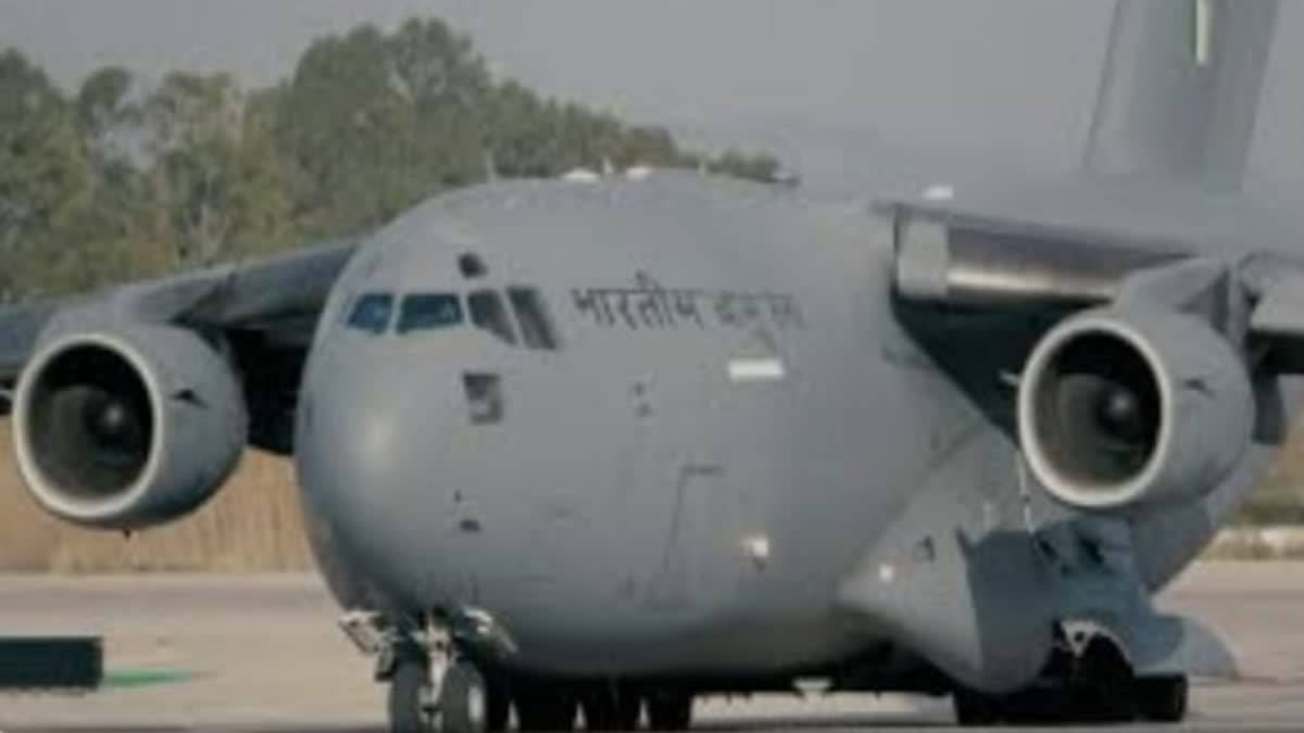 air-forces-c-17-globemaster-stuck-at-leh-airport-due-to-technical-snag-all-flights-cancelled